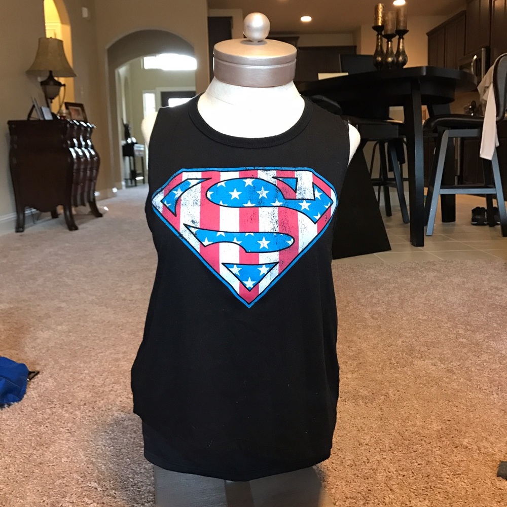New sleeveless top