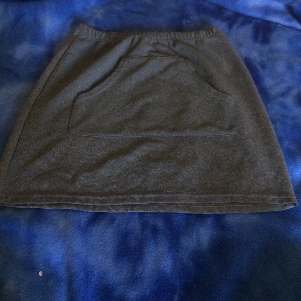 Skirt with a pocket