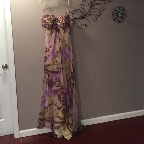 BRAND NEW PROM DRESS! - Picture 1 of 4