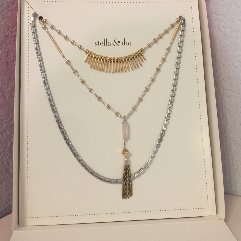 Stella & Dot. Riad Layering Necklace.