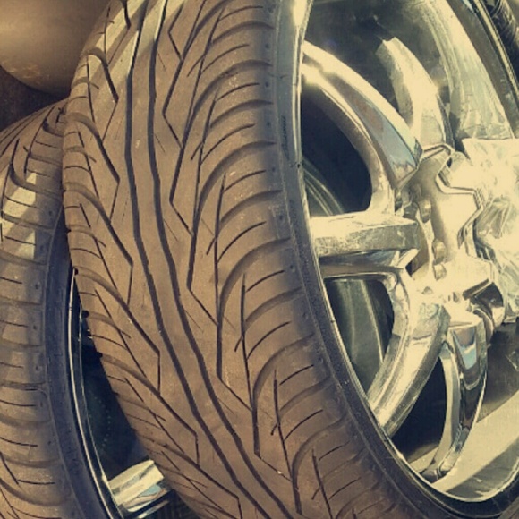 22 inch rims - Picture 1 of 1