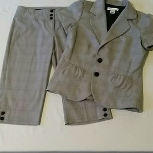 White House Black Market Capri Suit