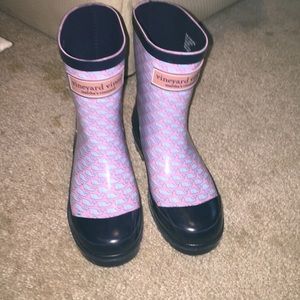 Vineyard Vines rain boots