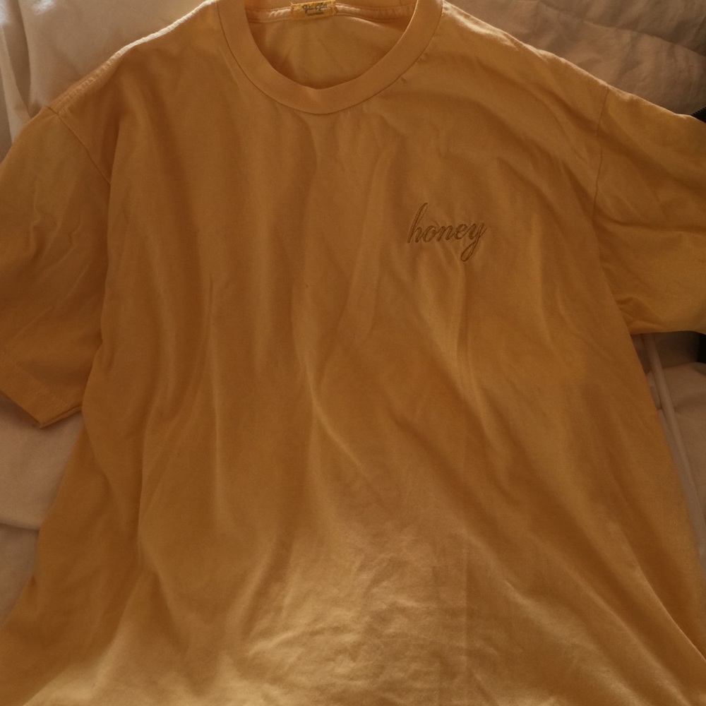 Brandy Melville Honey Embroidery Tee