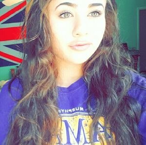 Meet your Posher, Crystal