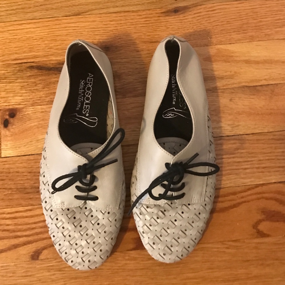Aerosoles lace up oxfords