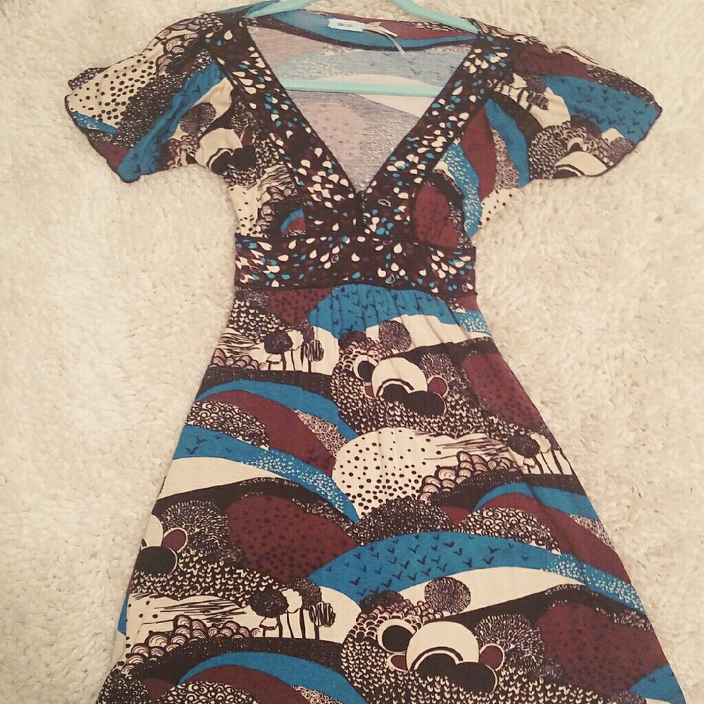 Kimichi Blue short sleeve V-neck Dress