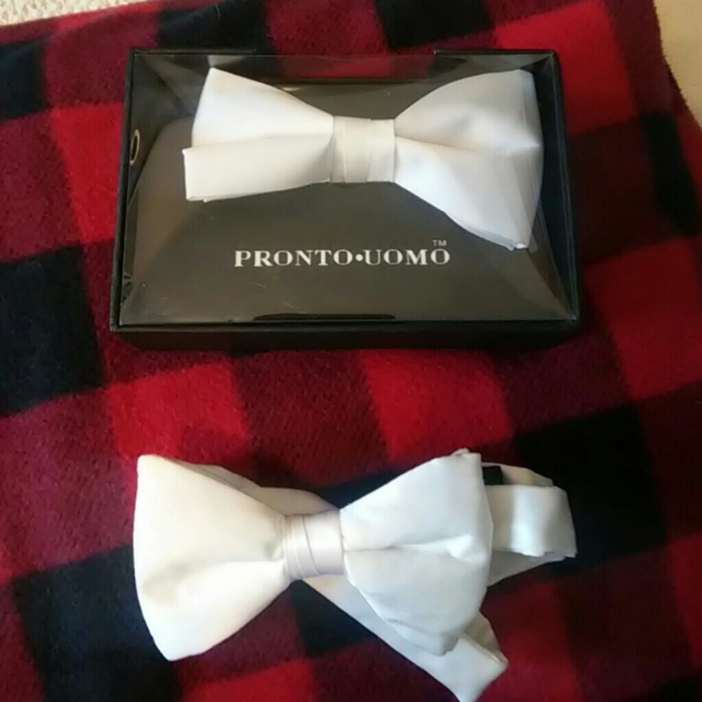 2 Silk White Bow Ties