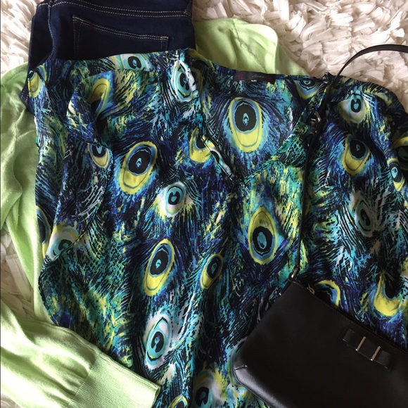 HeartSoul Tops - 🔅 3 for $10 Peacock blouse