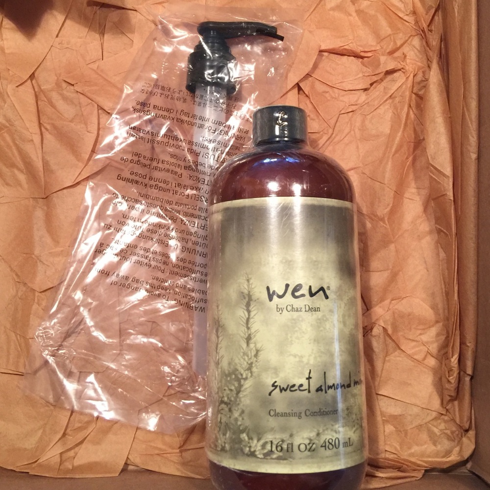 WEN shampoo with pump