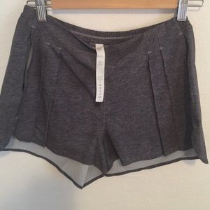 Lululemon woven running short