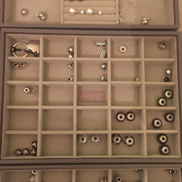 My updated Pandora collection Sept 2017 (Part 1) - Picture 3 of 4