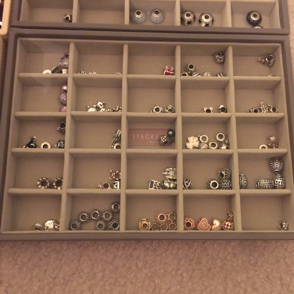 My updated Pandora collection Sept 2017 (Part 1) - Picture 4 of 4