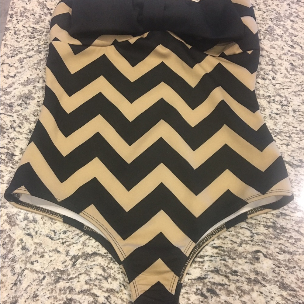 Chevron body suit. Medium.