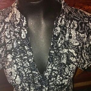 Short sleeve low cut. Babydoll shirt