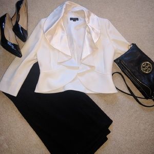 Tahari Suit Jacket Size 2