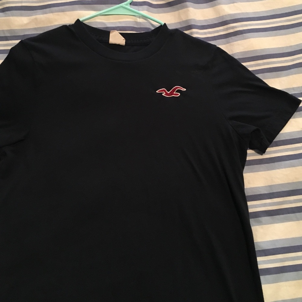 Hollister Tee