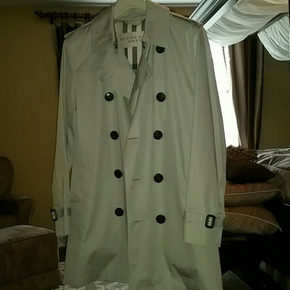 Like new Burberry Brit 3/4 length trench