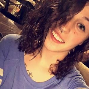 Meet your Posher, Alyssa