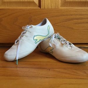 Women's Puma Sneakers