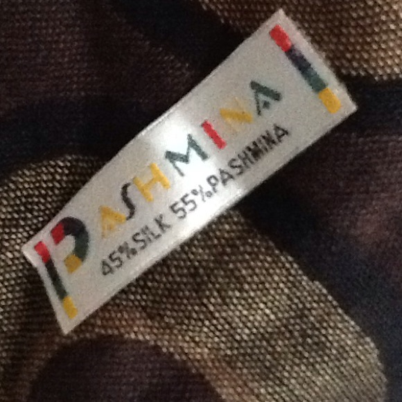 Pashmina - Picture 3 of 4