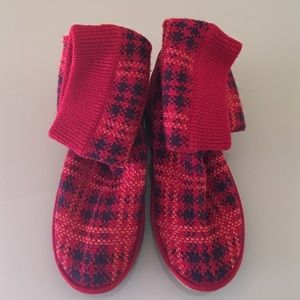 UGG Australia Women's Plaid  Knit Jester Red