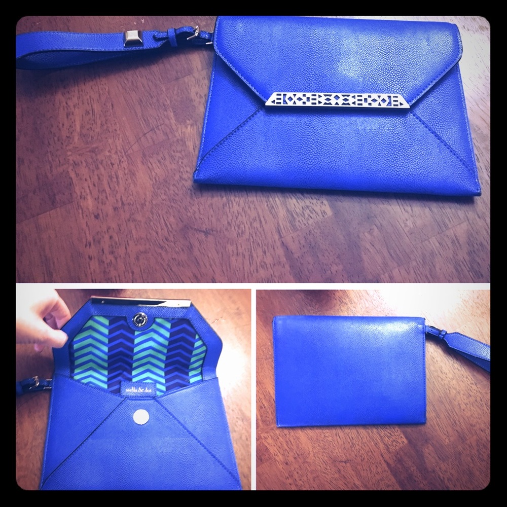 Stella and dot clutch