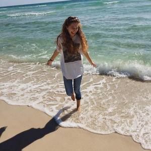 Meet your Posher, Sarah grace