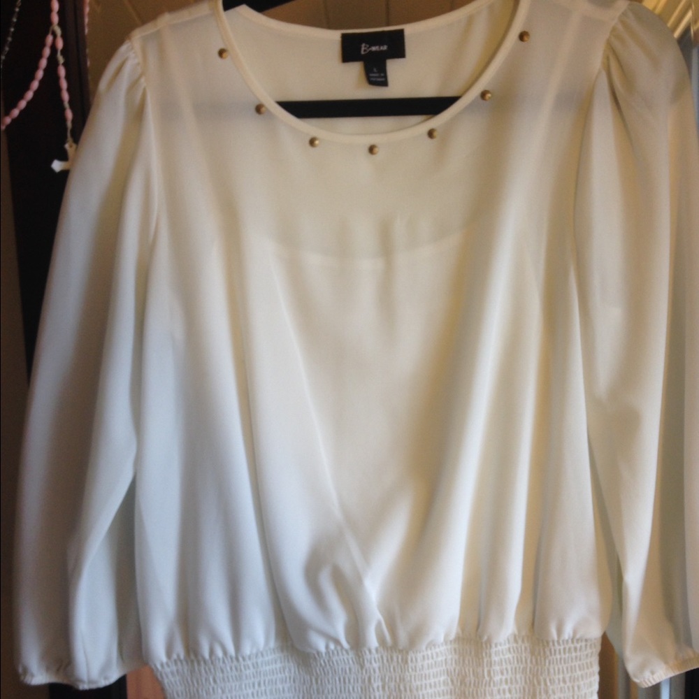 Super cute blouse with gold stud accents