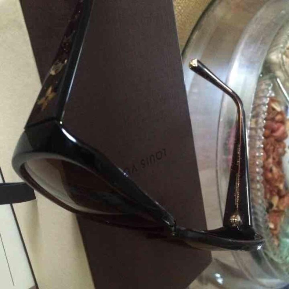 100% Louis Vuitton Sunglasses For Women