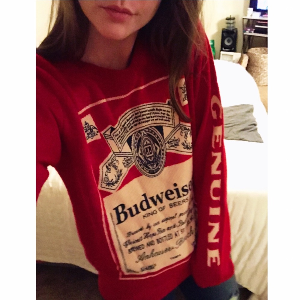 Budweiser sweater 🍻
