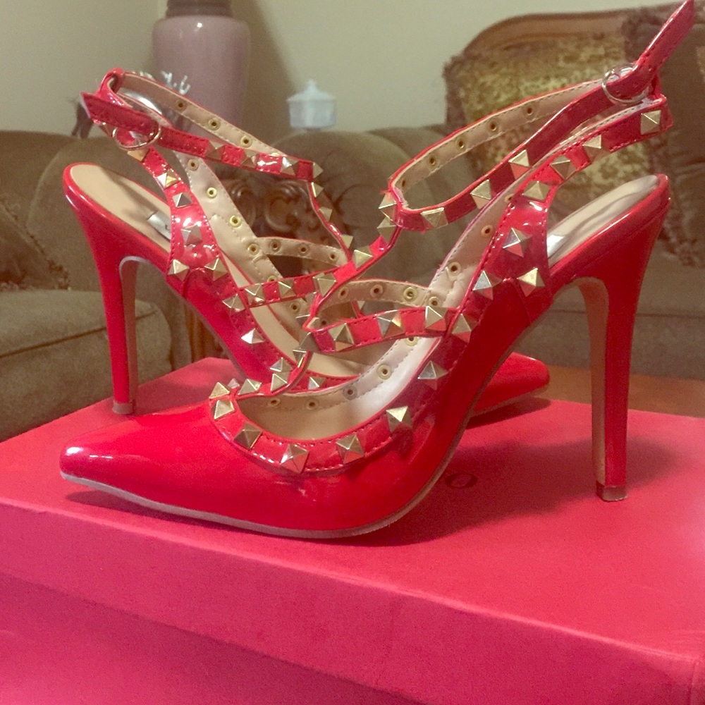 Valentino 👠 ❤️❤️