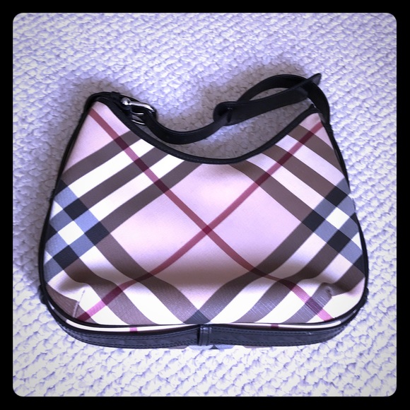 Burberry Handbags - Classic Burberry Novo Check Hobo 9x13