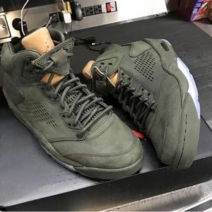 Take flight Jordan 5