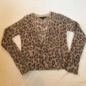 Banana Republic cheetah print sweater medium