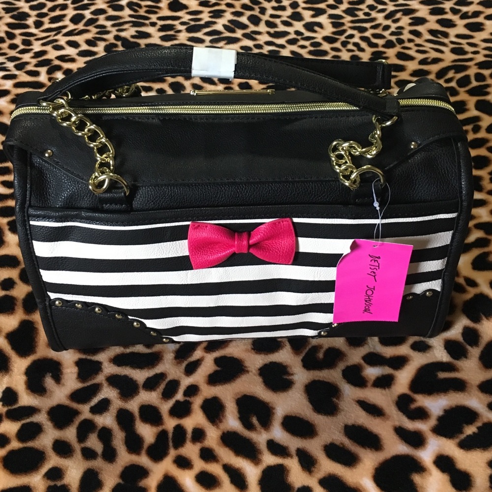 Betsey Johnson SATCHEL ‼️FINAL MARKDOWN‼️