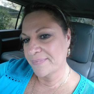 Meet your Posher, Dinorah