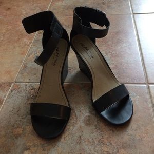 Ankle strap sandals