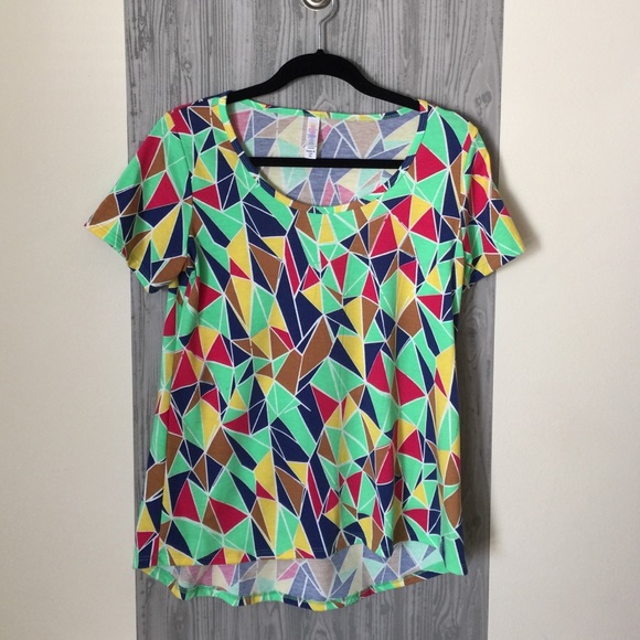 LuLaRoe Classic Tee - Picture 2 of 4