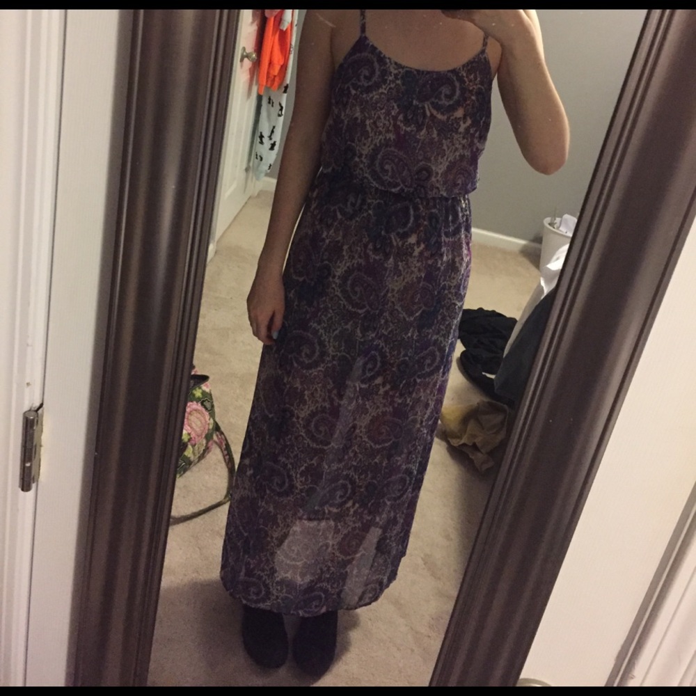 patterned maxi dress