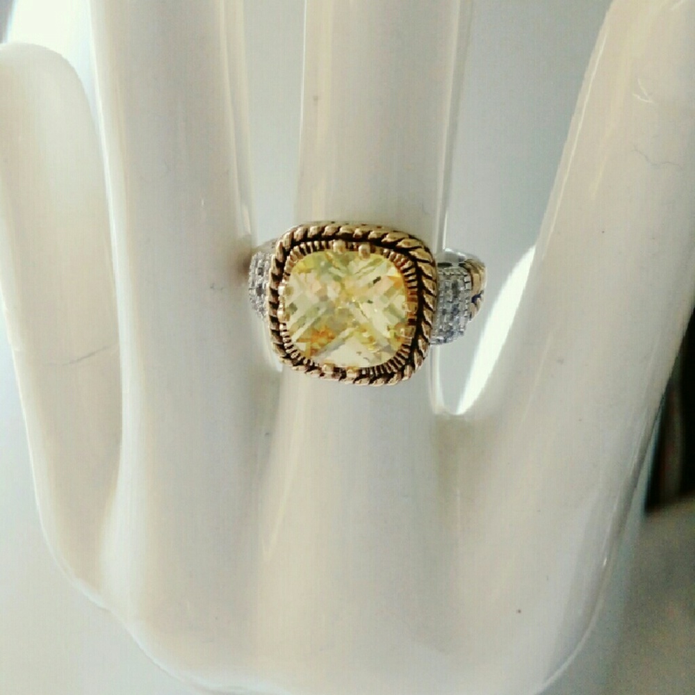 Lia Sophia lemon chiffon ring size 7