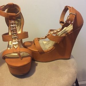Brown wedges