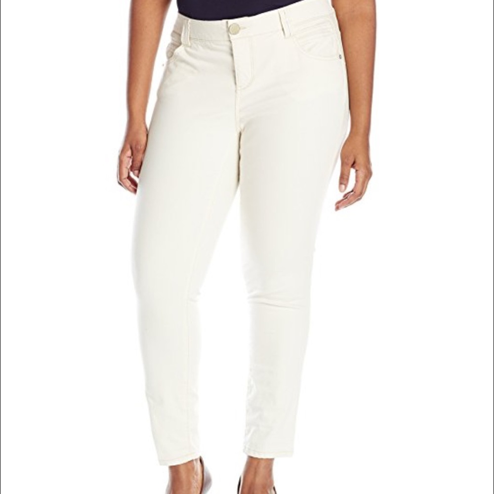 Democracy Ab Solution and Booty lifting jeans