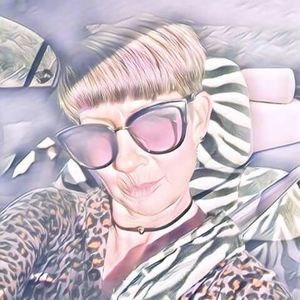 Meet your Posher, Teresa