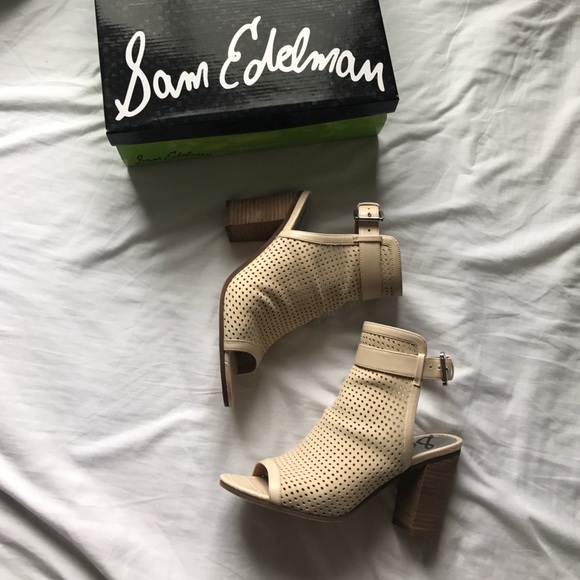 Sam Edelman nude perforated booties - Picture 2 of 5