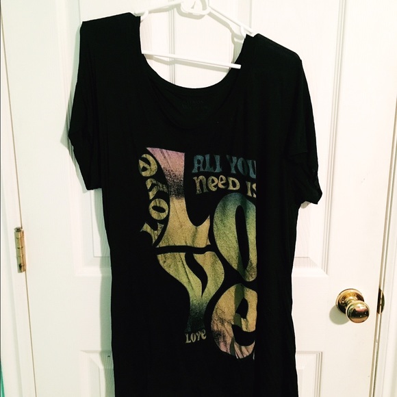 torrid Tops - All You Need is Love Graphic Tee torrid Tops - All You Need is Love Graphic Tee