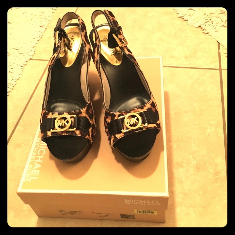 Michael Kors size 9