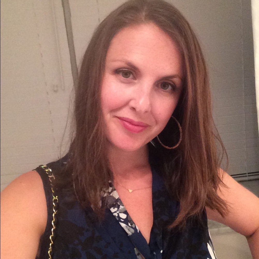 Meet your Posher, Elyssa