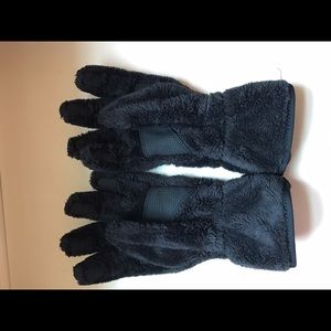 Black Fleece Northface Gloves