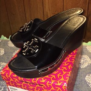 Tory Burch Patti Wedge (black patent)